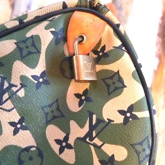 LOUIS VUITTON x Takashi Murakami Monogramouflage Speedy 35 Limited Edition 2008 - Picture 9 of 16